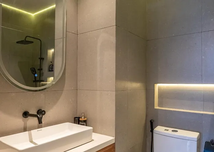 1br Modern Loft Near Airport
